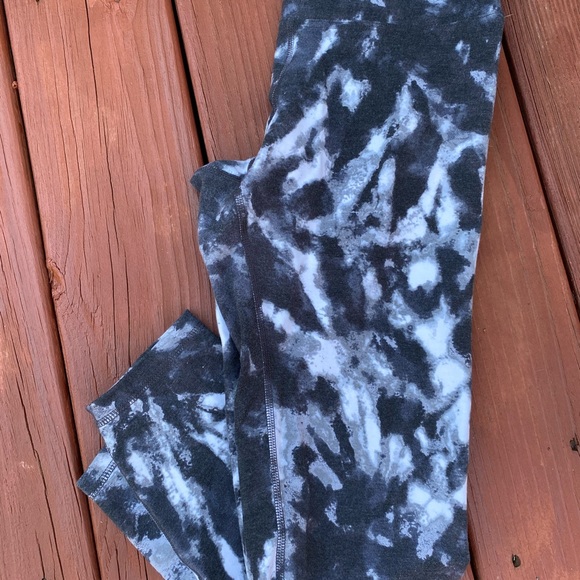 Tie Dye Leggings - Picture 4 of 8